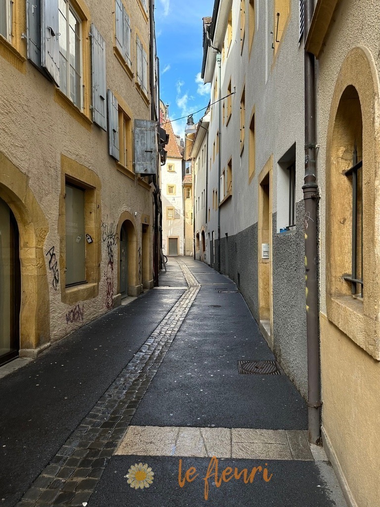 05A48E83-2736-49BD-9970-7D8F788BBDE6 | Dies ist der Shop von Florian Blum - le fleuri. Langenthal, Bern, SchweizSie können hier meine oder ihre eigenen Fotos als Fotoprodukte kaufen. Tassen, Schlüsselanhänger, Taschen etc. können Sie hier gestalten.  - Realisiert mit Pictrs.com