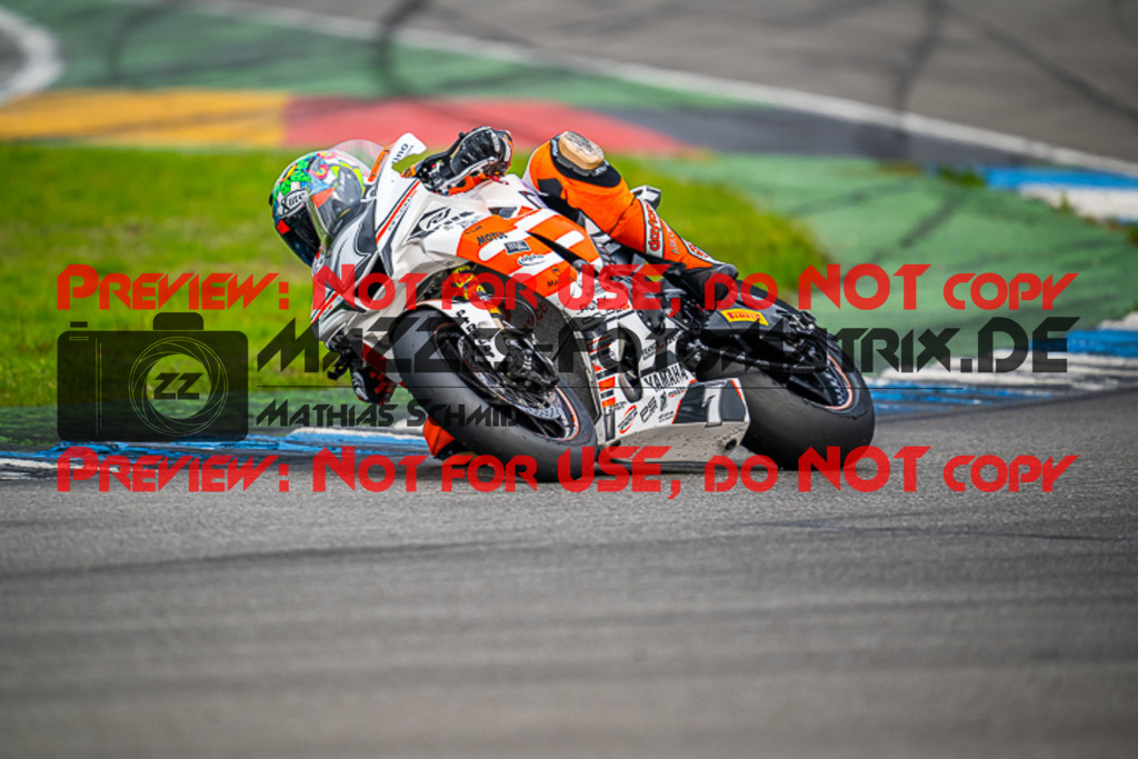 MaZZes_FotoMatrix_220924_1177 | PRO SUPERSTOCK