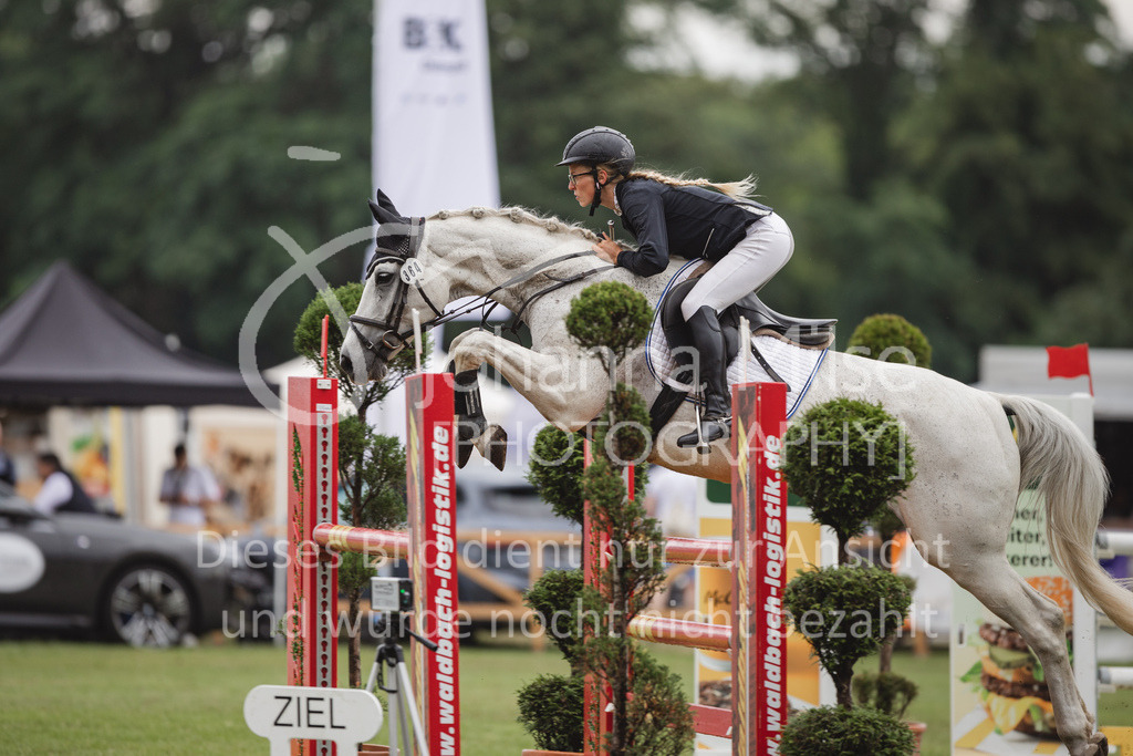 230715_LC_Stil-M-619 | Deine schönsten Turniermomente als professionelle Fotos! Entdecke hochwertige Pferdesport-Fotografie im Online-Shop. Jetzt Fotos finden & bestellen!