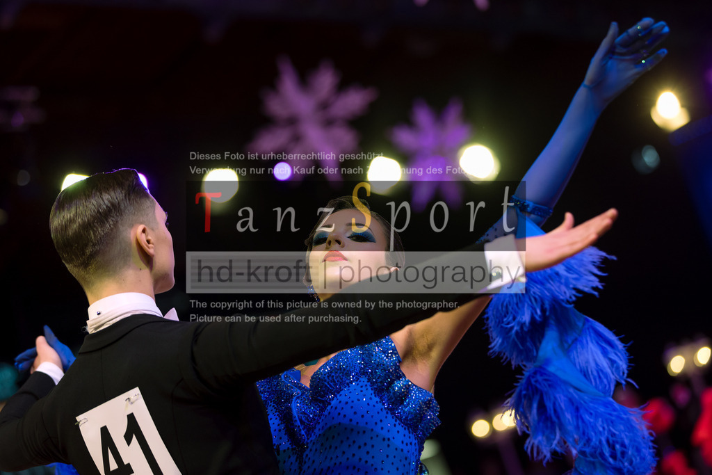 20241215_WDSF_Open_Youth_Std-Riga-8486 | Tanzsportbilder, Standardtanz, Lateintanz, WDSF, DTV, LTVB, dancecomp, goc, hessen tanzt, blaues band der spree, walzer, tango, wiener walzer, slowfox, quickstepp, samba, rumba, cha-cha-cha, paso doble. jive, hd-kroft photography, turniertanzsport