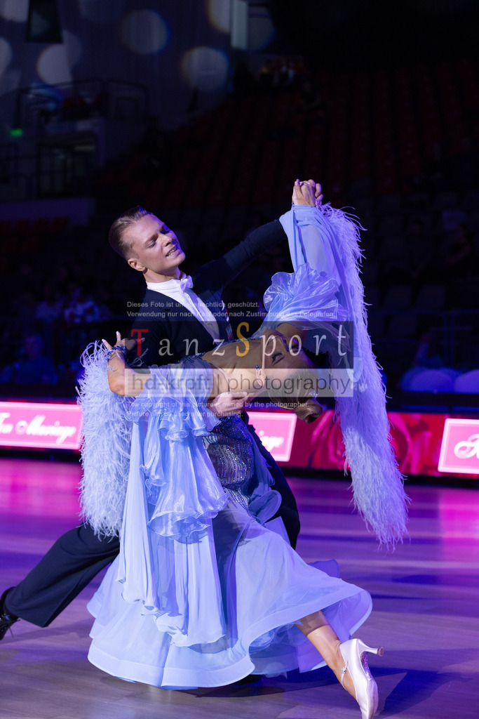 IMG_8839 | Tanzsportbilder, Standardtanz, Lateintanz, WDSF, DTV, LTVB, dancecomp, goc, hessen tanzt, blaues band der spree, walzer, tango, wiener walzer, slowfox, quickstepp, samba, rumba, cha-cha-cha, paso doble. jive, hd-kroft photography, turniertanzsport