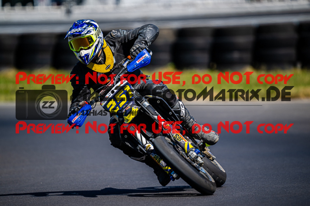 MaZZes_FotoMatrix_220703_9179 | S2