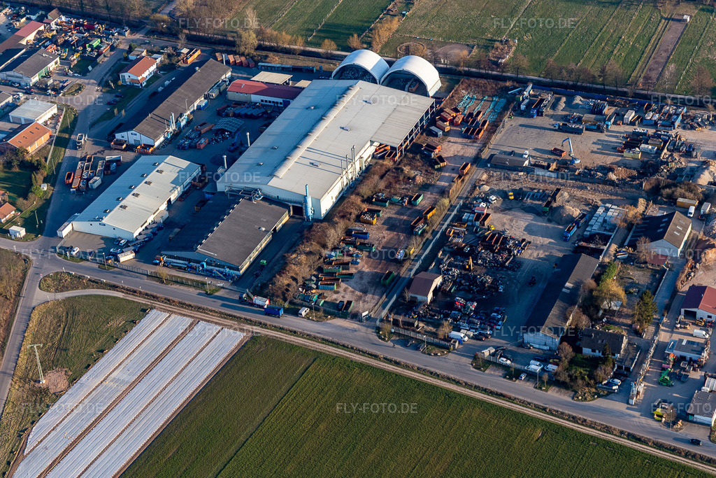 Luftbild: Bauer Containerdienst und Rohstoffe GmbH & Co. KG; Daud Recycling GmbH & Co. KG; ALBA Electronics Recycling GmbH Niederlassung Lustadt im Ortsteil Niederlustadt in Lustadt im Bundesland Rheinland-Pfalz in Deutschland.Foto: IMG_130810.jpg vom 09.03.2022 durch Werner Riehm/FLY-FOTO.deAuflösung des Originals: 4831 x 3221 pxWWW.BAUER-ROHSTOFFE.DE