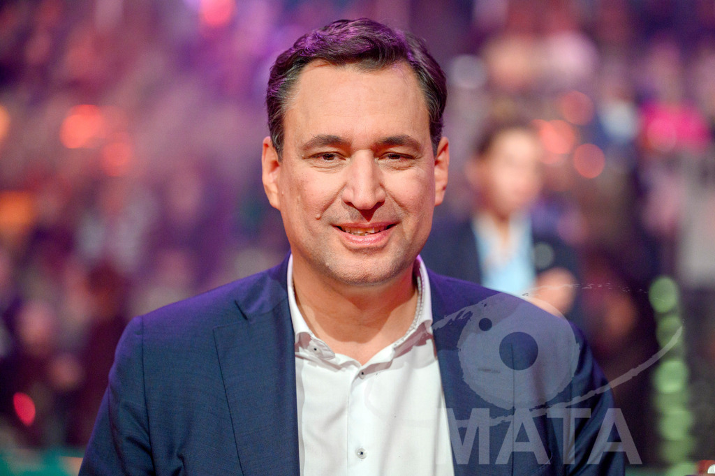 _DWI5976 | Georg Eisenreich bei '30 Jahre Sternstunden-Gala 2023' in der Frankenhalle. Nürnberg, 15.12.2023 - Realisiert mit Pictrs.com