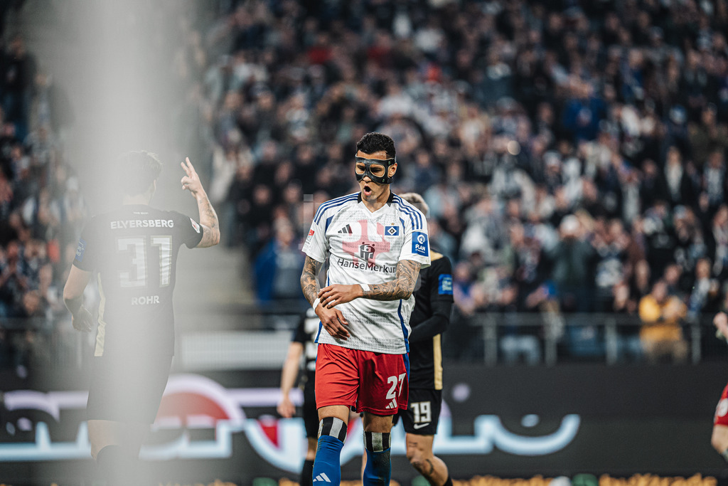 Fußball | Männer | Saison 2024/2025 | 2. Fußball-Bundesliga | 27. Spieltag | Hamburger SV vs. SV 07 Elversberg | 28.03.2025 | Davie Selke (#27, HSV) ärgert sich