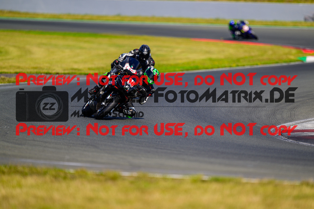 MaZZes_FotoMatrix_240725_6007705_9406 | ROT