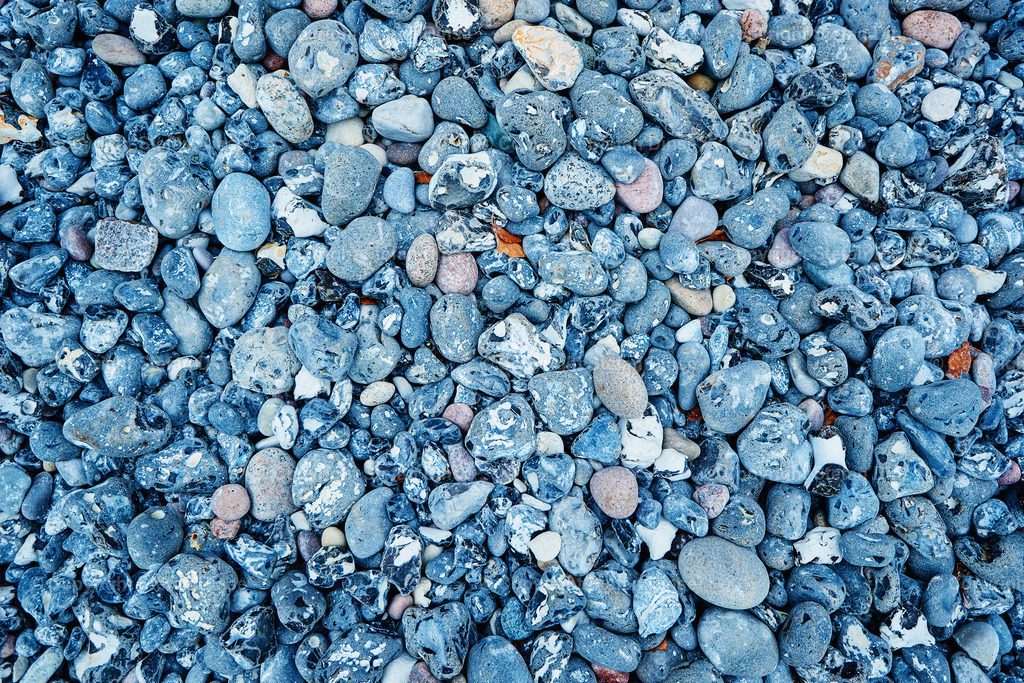 flintstones | Findlinge im Eis, Zeesenboote bei der Traditionsregatta, eine Seebrücke im Sonnenaufgang - mit den Bildern aus dieser Galerie erhalten Sie wunderschöne Aufnahmen über das ganze Jahr. Ein tolles Produkt zum Verschenken, Werben oder zum Träumen vom nächsten - Realisiert mit Pictrs.com