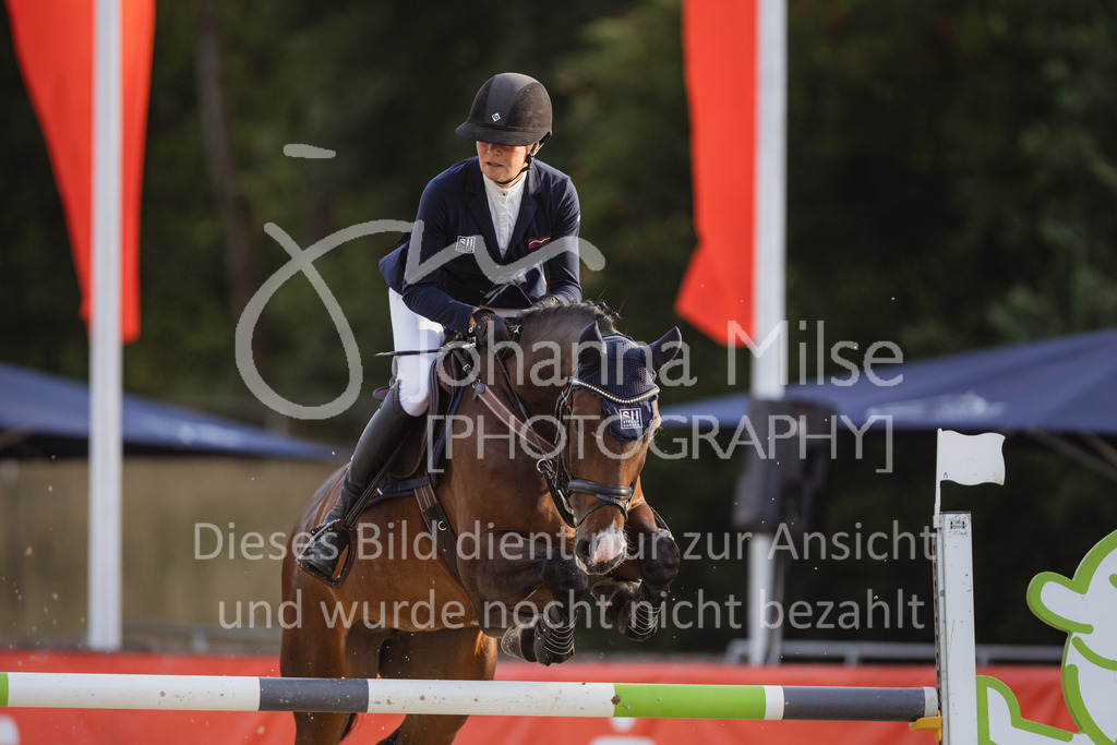 220728_BHO_ST_M1-Spr_2-818 | Deine schönsten Turniermomente als professionelle Fotos! Entdecke hochwertige Pferdesport-Fotografie im Online-Shop. Jetzt Fotos finden & bestellen!