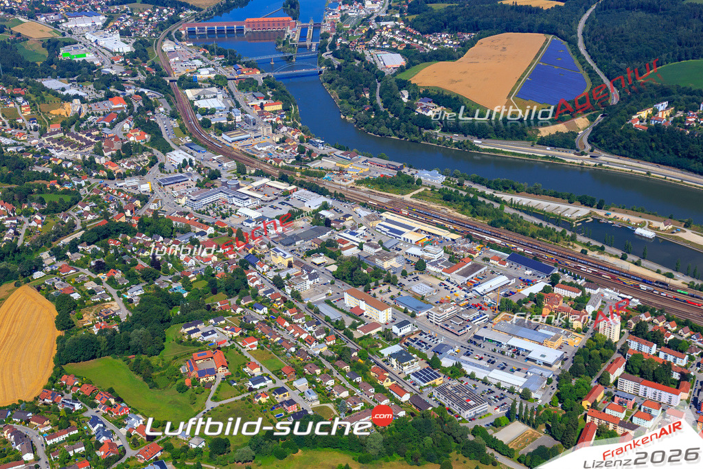 Die Luftaufnahme der Stadt Passau wurde 2017 vom Flugzeug heraus erstellt ( keine Drohne )- hohe Auflösung für beste Qualität