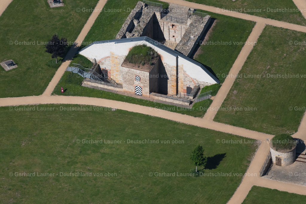 4046070 | ERFURT 14.06.2021 Fragmente der Zitadelle- Festungsanlage der Zitadelle am " Petersberg " in Erfurt im Bundesland Thüringen, Deutschland. // Fragments of the fortress of Zitadelle on " Petersberg " in Erfurt in the state Thuringia, Germany. Foto: Gerhard Launer