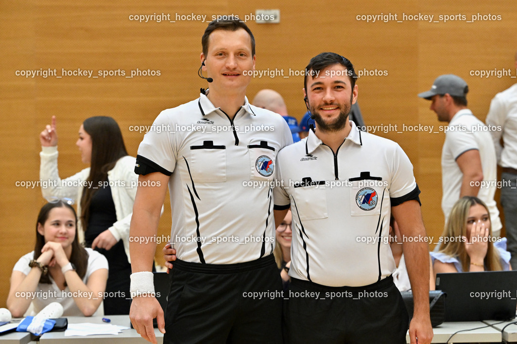 VSV Unihockey vs. Wiener Floorball Verein | Aleš Kržič Referee, Jaka Kump Referee, VSV Unihockey vs. Wiener Floorball Verein, VSV Unihockey vs. Wiener Floorball Verein am 18.05.2025 in Villach (Ballspielhalle St. Martin), Austria, (Photo by Bernd Stefan)