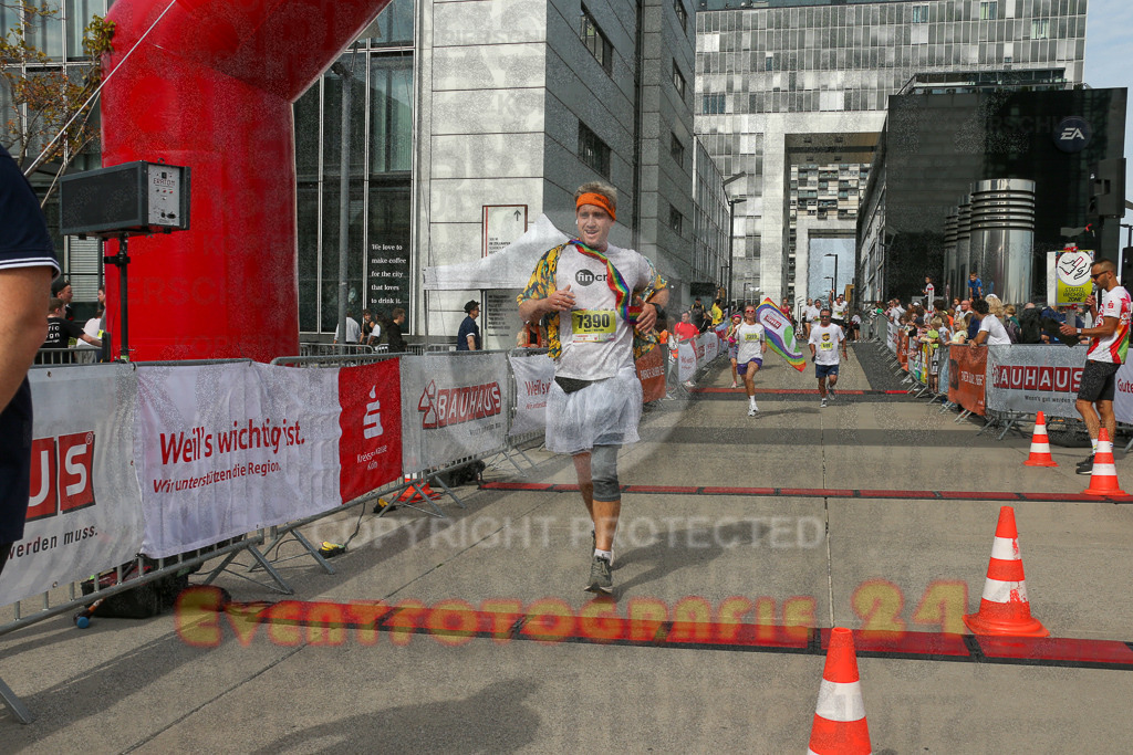 250920_1330_EX1_5055 | Sportfotografie im Rhein-Sieg Kreis, Köln, Bonn, NRW, Rheinland Pfalz, Hessen, etc. Unser Tätigkeitsfeld umfasst den Laufsport vom Volkslauf über den Marathon, Duathlon, Triathon bis zum Ultralauf wie Kölnpfad Ultra oder Schindertrail.