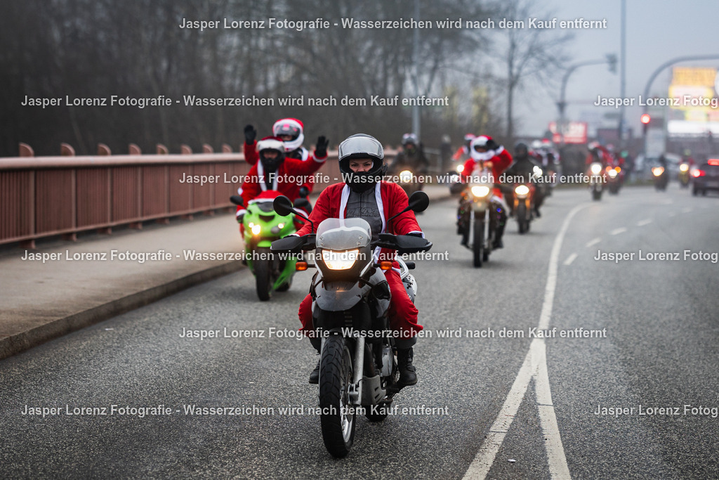 X-Mas Ride I Kiel I 2025 | Jasper Lorenz Fotografie - Realisiert mit Pictrs.com