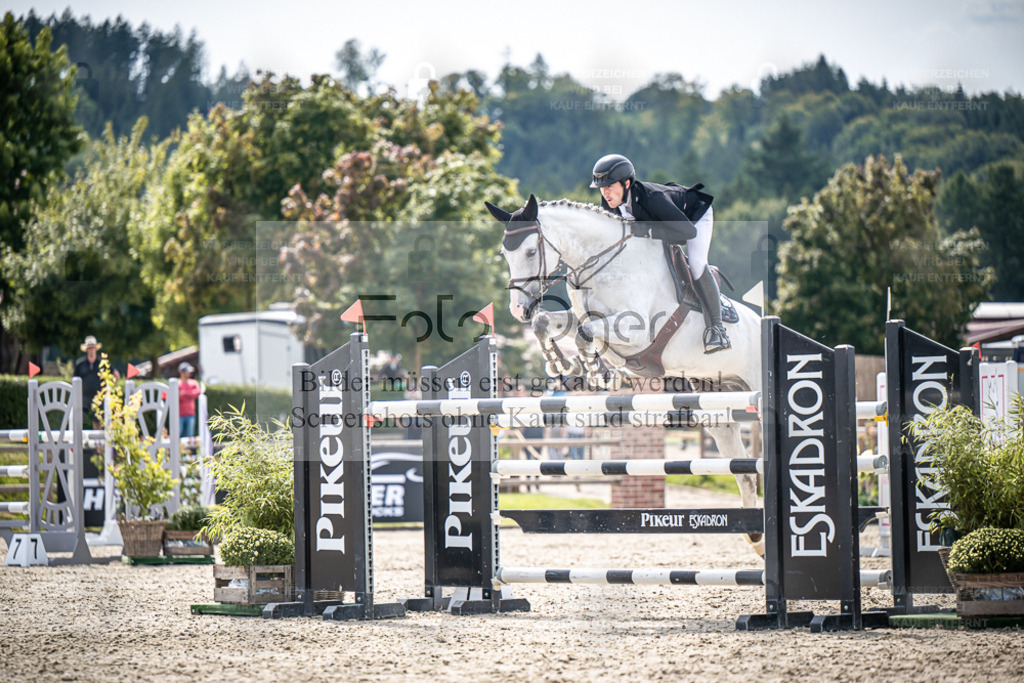 DOS_8469 | Entdecke hochwertige Reitturnierfotos von Foto Oger. Professionell, emotional und authentisch – jetzt Lieblingsmomente im Shop bestellen. - Realisiert mit Pictrs.com