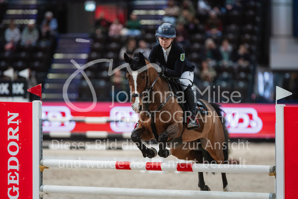 240119_Leipzig_PonyTrophy-662 | Deine schönsten Turniermomente als professionelle Fotos! Entdecke hochwertige Pferdesport-Fotografie im Online-Shop. Jetzt Fotos finden & bestellen!