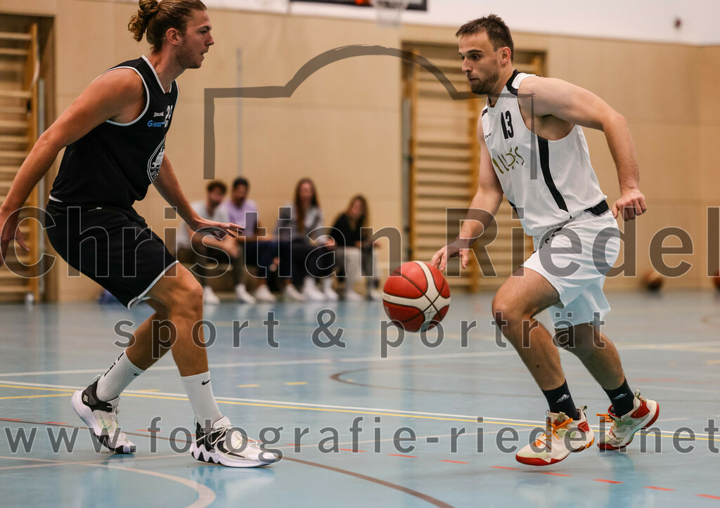 2023-10-08_034_TSV_Vaterstetten_gegen_ESV_Staffelsee | Vaterstetten, Deutschland, 08.10.2023:
Basketball, Bayernliga Herren Süd 2023 / 2024, 3. Spieltag, TSV Vaterstetten gegen ESV Staffelsee, Endergebnis: 62:90

Foto: Christian Riedel / fotografie-riedel.net