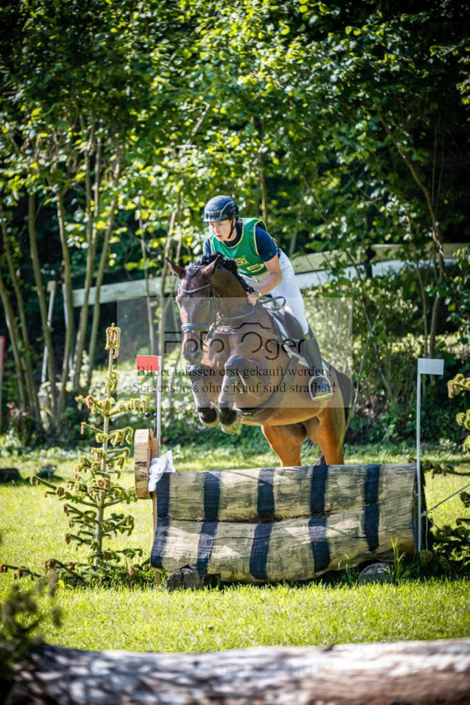 Vielseitigkeitsturnier Melle Oldendorf | Entdecke hochwertige Reitturnierfotos von Foto Oger. Professionell, emotional und authentisch – jetzt Lieblingsmomente im Shop bestellen.Deutschlandweite Turnierfotografie. - Realisiert mit Pictrs.com