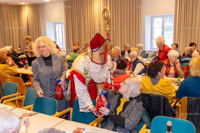 Der Nikolaus beim Seniorenbund | Bildershop von pixelworld.at - Realisiert mit Pictrs.com
