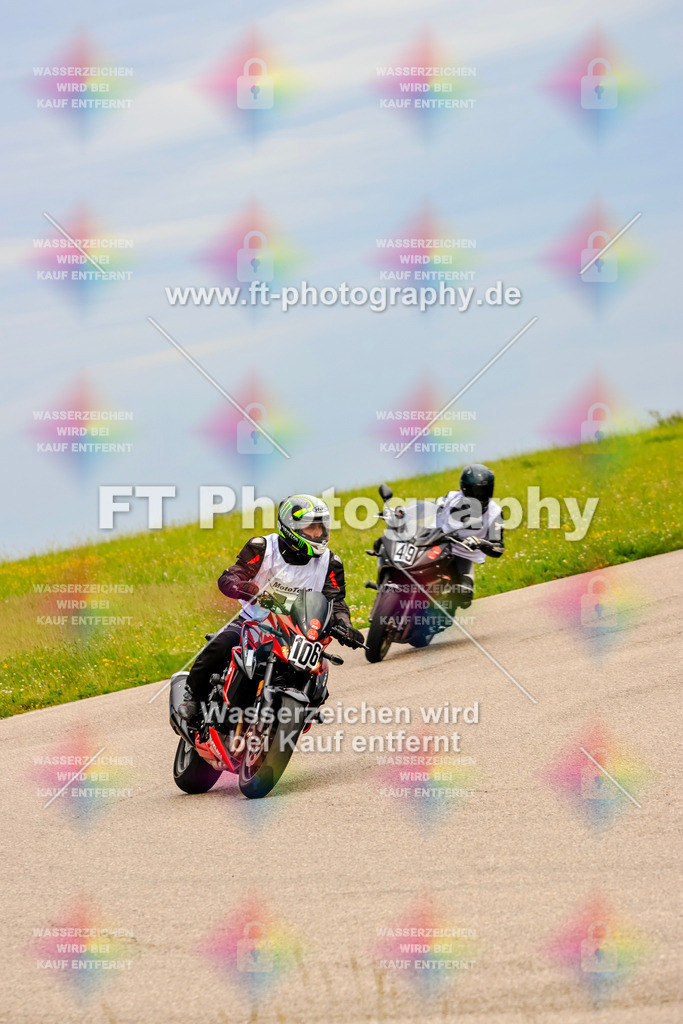 MotoTeam-2242 | Hier findet Ihr Bilder von Touristenfahrten auf der Nürburgring Nordschleife oder von anderen Veranstaltungen die ich besucht habe. Viel Spass beim Durch Schauen 