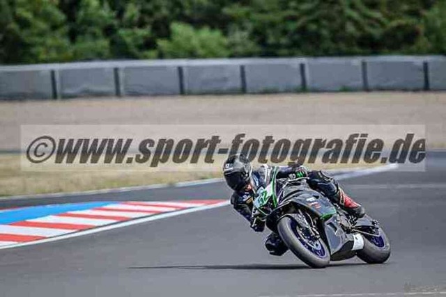 pubi0061 | Professionelle Fotos von Sportveranstaltungen, aber auch Hochzeiten und anderen Events. - Realisiert mit Pictrs.com