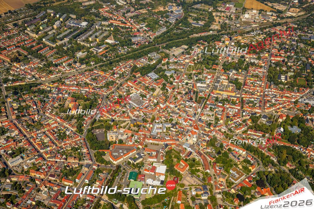 Neue Luftbildaufnahme der Stadt Apolda - Das Luftbild wurde 2025 vom UL-Flugzeug heraus erstellt ( keine Drohnenaufnahme ) - Hochauflösende Luftaufnahme - für Wandbilder und großformatige Ausdrucke geeignet. Das besondere Geschenk!Hier alle&nbsp;Infos zur Lizenzierung der LuftaufnahmeWir fliegen auch dieses Jahr wieder in Ihre Region um Luftbilder zu erstellen.- Luftbild anfragen