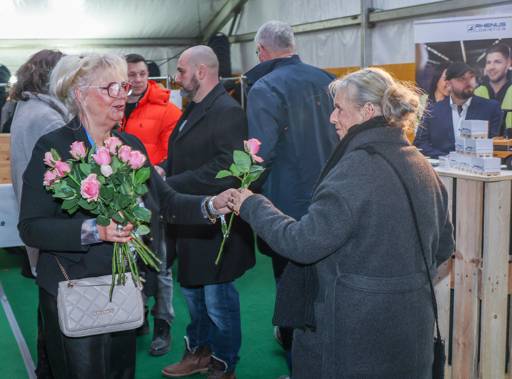 top-top.de250214-034 | Die 3. Weseler SportNacht, die große Sportgala mit Ehrungen der Weseler Sportler des Jahres 2024 findet am Freitag, den 14.02.2025 im Festzelt an der Rheinpromenade statt.Foto: Erwin Pottgiesser