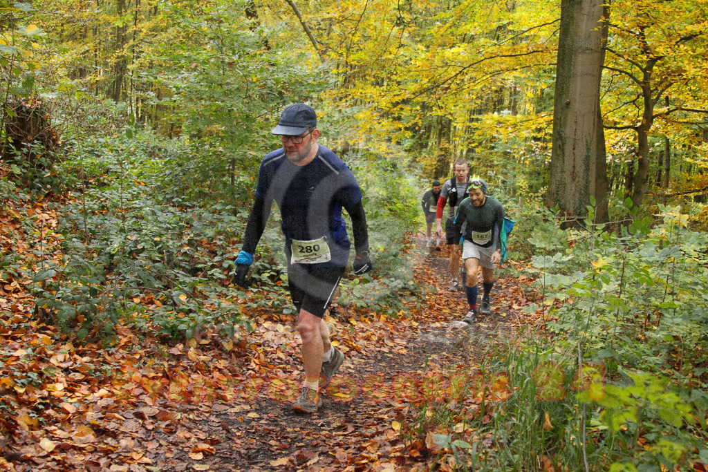 251026_1254_EV4_6077 | Sportfotografie im Rhein-Sieg Kreis, Köln, Bonn, NRW, Rheinland Pfalz, Hessen, etc. Unser Tätigkeitsfeld umfasst den Laufsport vom Volkslauf über den Marathon, Duathlon, Triathon bis zum Ultralauf wie Kölnpfad Ultra oder Schindertrail.