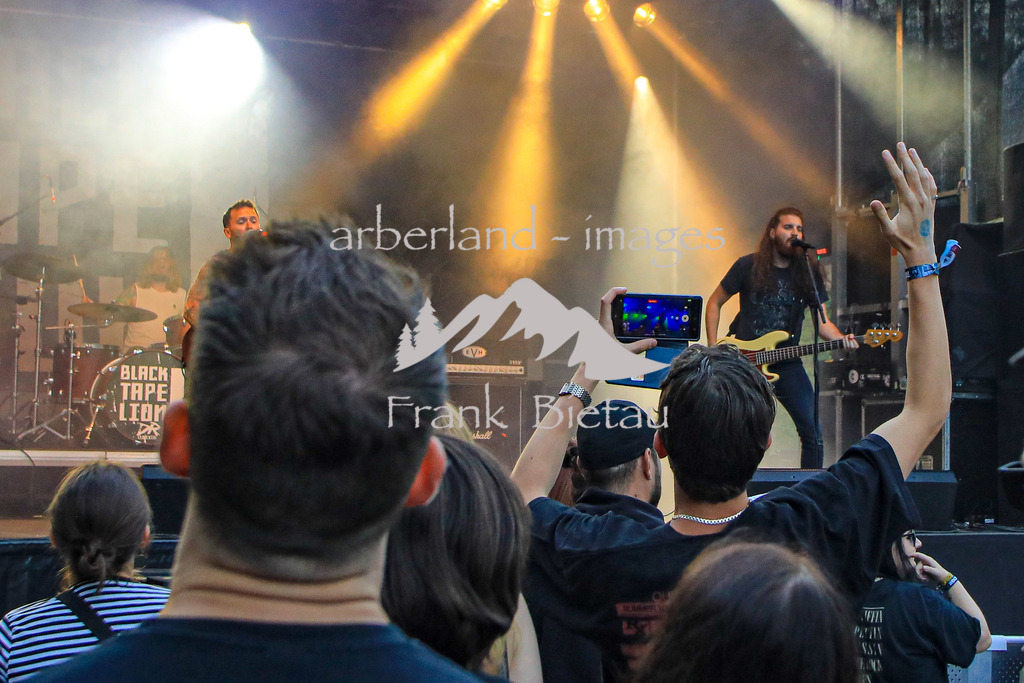 OE7A5137 | verschiedene Bands heizen dem Publikum richtig ein