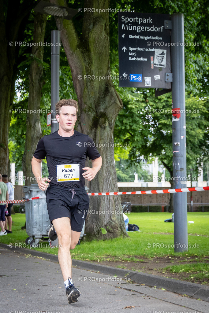 Stadionlauf Köln, 26.05.2024 | Impressionen von Stadionlauf Köln am 26.05.2024 rund um das RheinEnergie-Stadion in Koeln-Müngersdorf.
