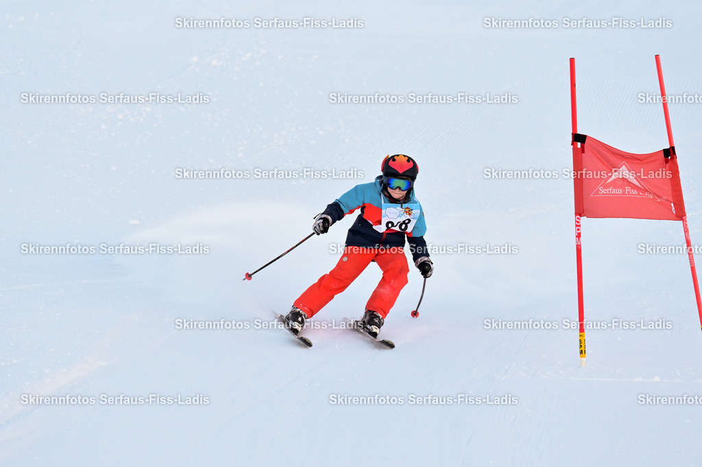 SRF_25.12.2025_0270 | Skirennfotos,Serfaus,Fiss,Ladis,Kinderskirennen,Winter,Tirol,Oberland,skirace,SFL,feelfree,weil wir's genießen,ski,Ski,skifahren,Sonnenplateau, - Realisiert mit Pictrs.com