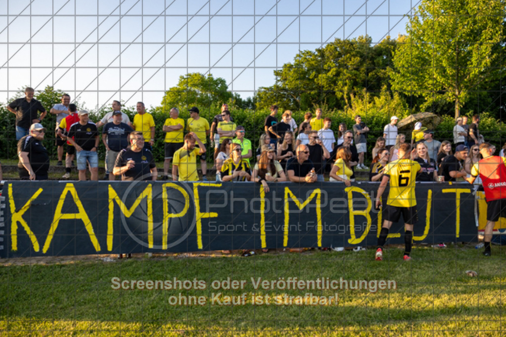 20250620_202034_0648 | #,TV Eybach (rot) vs. TSV Ottenbach (gelb), Fussball, Relegationsfinale in Kreisliga A3 - Bezirk Neckar/Fils, Saison 2024/2025, Eichenbachstadion, Haldenstraße, 73054 Eislingen, 20.06.2025 - 18:30 Uhr,Foto: PhotoPeet-Sportfotografie/Peter Harich
