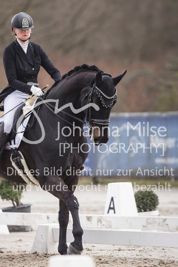 260331_Fruehlingsfest_Dressurreiter-S-426 | Deine schönsten Turniermomente als professionelle Fotos! Entdecke hochwertige Pferdesport-Fotografie im Online-Shop. Jetzt Fotos finden & bestellen!