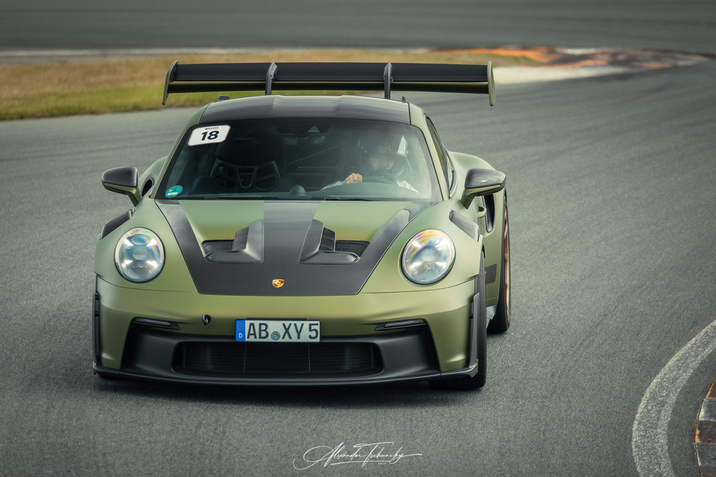 R6AT1608 _Alexander Tschuncky | Entdecken Sie die faszinierende Welt von Alexander Tschuncky Arts: Kreative Fotografie, atemberaubende Automobilkunst und hochwertiger Bilderdruck. Lassen Sie sich inspirieren! - Realisiert mit Pictrs.com