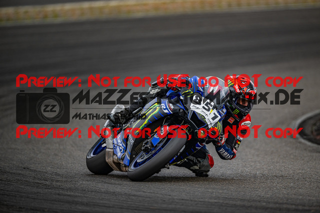 MaZZes_FotoMatrix_230719_3276 | GELB