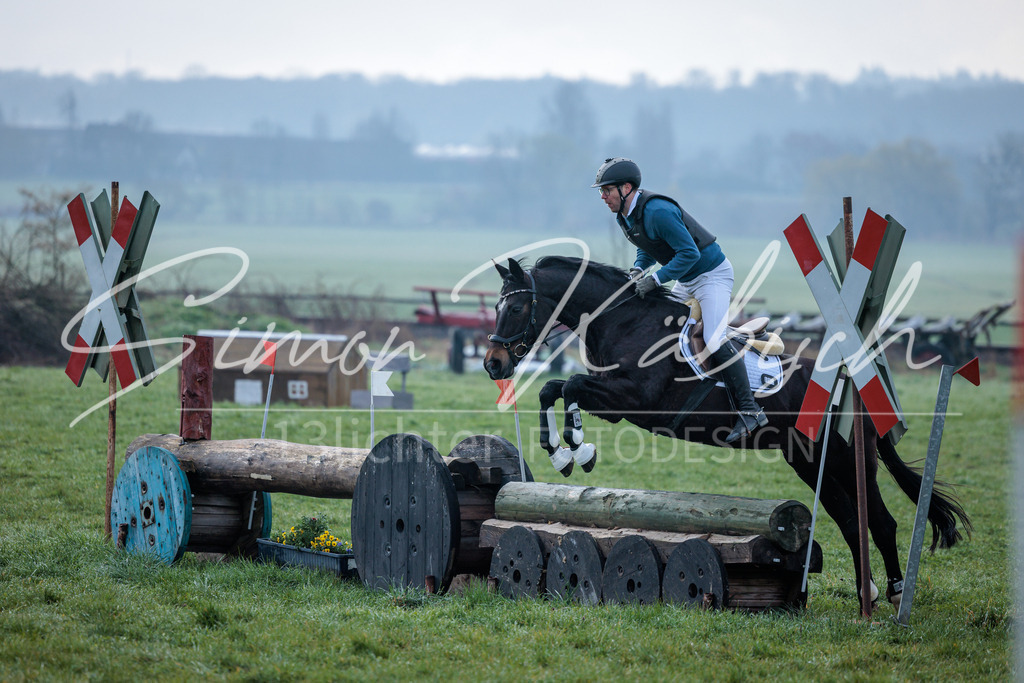 20260329-_3LI3469 | Tierfotografie Pferde, Hunde, Katzen, Haustiere.
Turnierfotografie Reitturniere, Reiten, Springreiten, Dressur in Hanau, dem Main-Kinzig-Kreis und dem Rhein-Main- Gebiet um Frankfurt