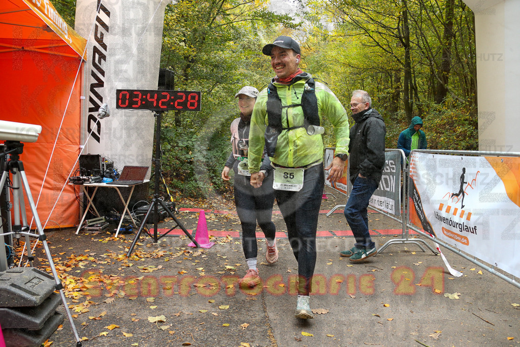 251026_1344_EX1_3930 | Sportfotografie im Rhein-Sieg Kreis, Köln, Bonn, NRW, Rheinland Pfalz, Hessen, etc. Unser Tätigkeitsfeld umfasst den Laufsport vom Volkslauf über den Marathon, Duathlon, Triathon bis zum Ultralauf wie Kölnpfad Ultra oder Schindertrail.
