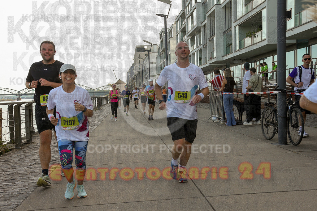 250920_1453_EX1_8075 | Sportfotografie im Rhein-Sieg Kreis, Köln, Bonn, NRW, Rheinland Pfalz, Hessen, etc. Unser Tätigkeitsfeld umfasst den Laufsport vom Volkslauf über den Marathon, Duathlon, Triathon bis zum Ultralauf wie Kölnpfad Ultra oder Schindertrail.