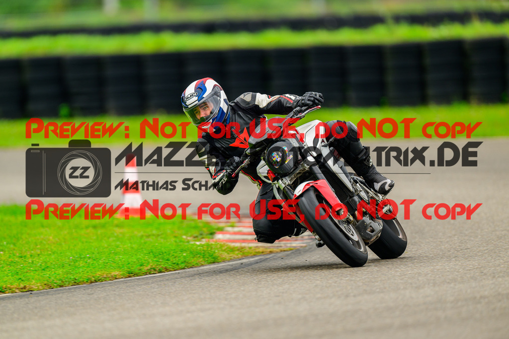 MaZZes_Fotomatrix_20241002_6007705_6504 | Fotograf Mathias Schmid
Sportfotograf,
Eventfotograf,
Hochzeitsfotograf,
Portraitfotograf