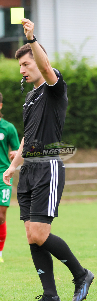 TuS Bersenbrück - HSC Hannover | Auf dem Bild zu sehen: Schiedsrichter: Nils HasseTuS Bersenbrück, HSC Hannover, Saison 25/26, Testspiel, Bünde, Deutschland - Realisiert mit Pictrs.com