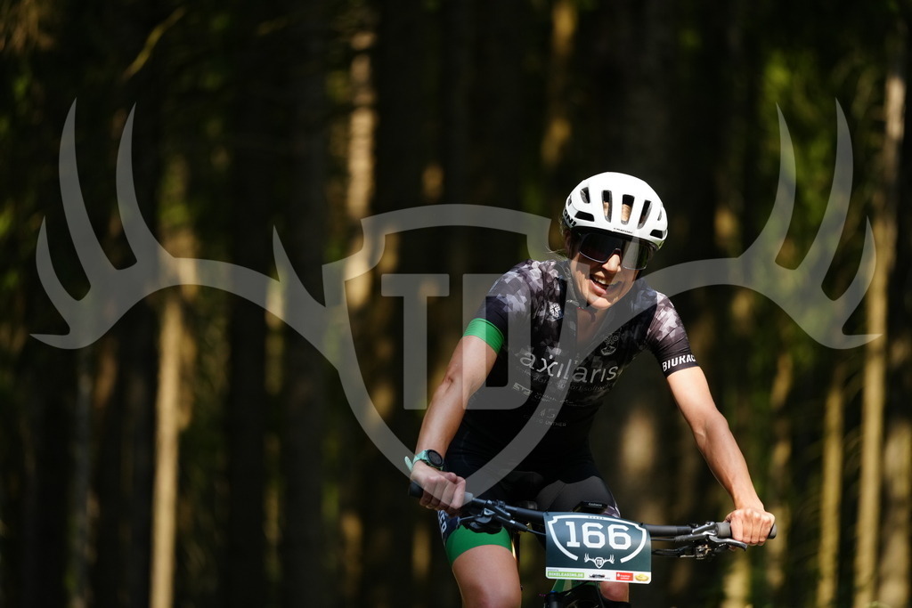 FC102594 | Fotogalerie der Treibjagd im Dunkelwald - Dein MTB Etappenrennen im Erzgebirge - Realisiert mit Pictrs.com