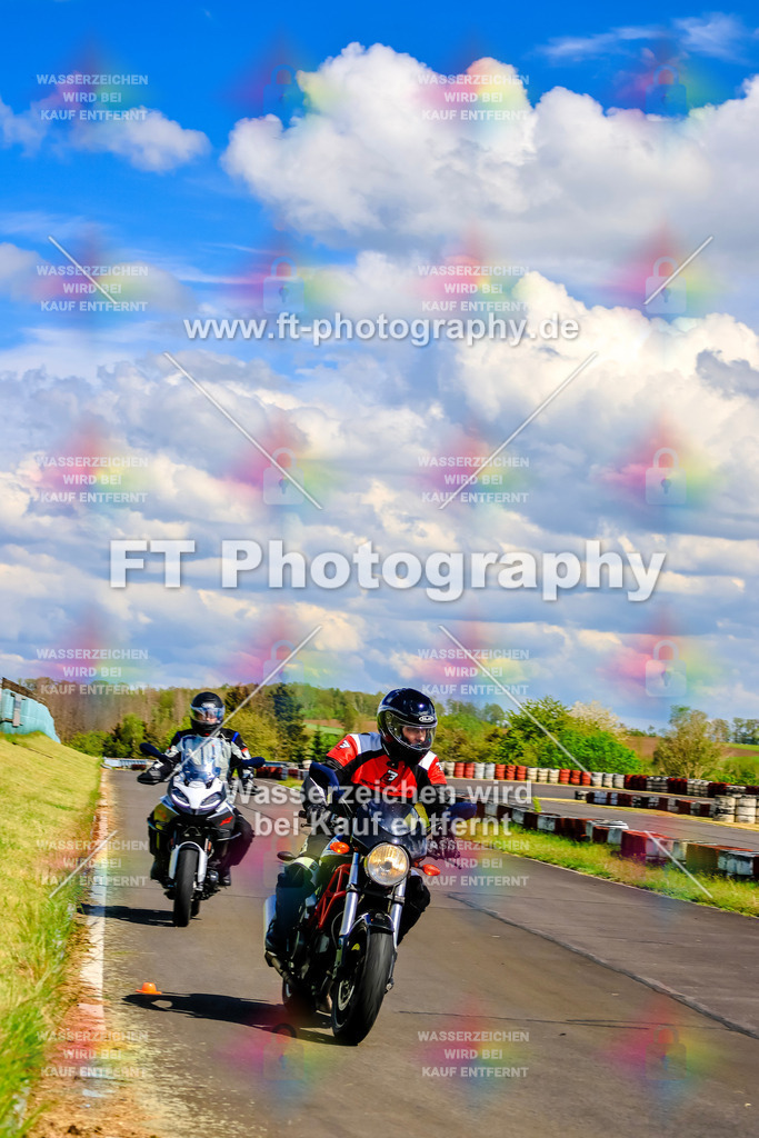 _OTO3843 | Hier findet Ihr Bilder von Touristenfahrten auf der Nürburgring Nordschleife oder von anderen Veranstaltungen die ich besucht habe. Viel Spass beim Durch Schauen 