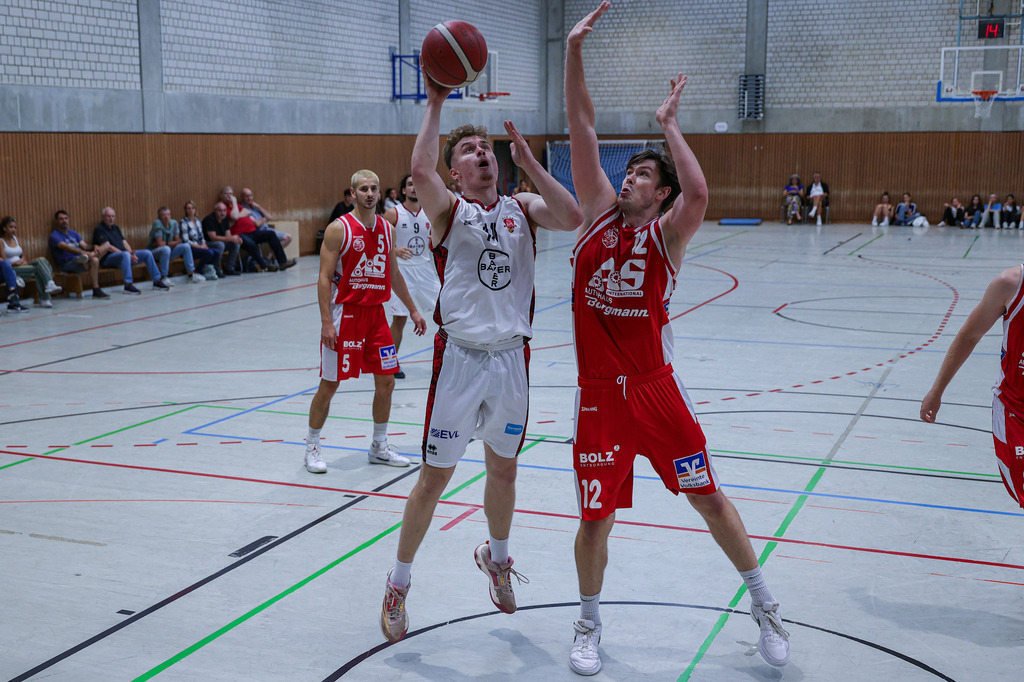 Regio Test BAYER GIANTS vs BSV Münsterland Baskets Wulfen-29 | Fotos von Basketballspielen aus dem Raum NRW fotografiert von Gero Mueller-Laschet und Daniel Schaefer - Realisiert mit Pictrs.com