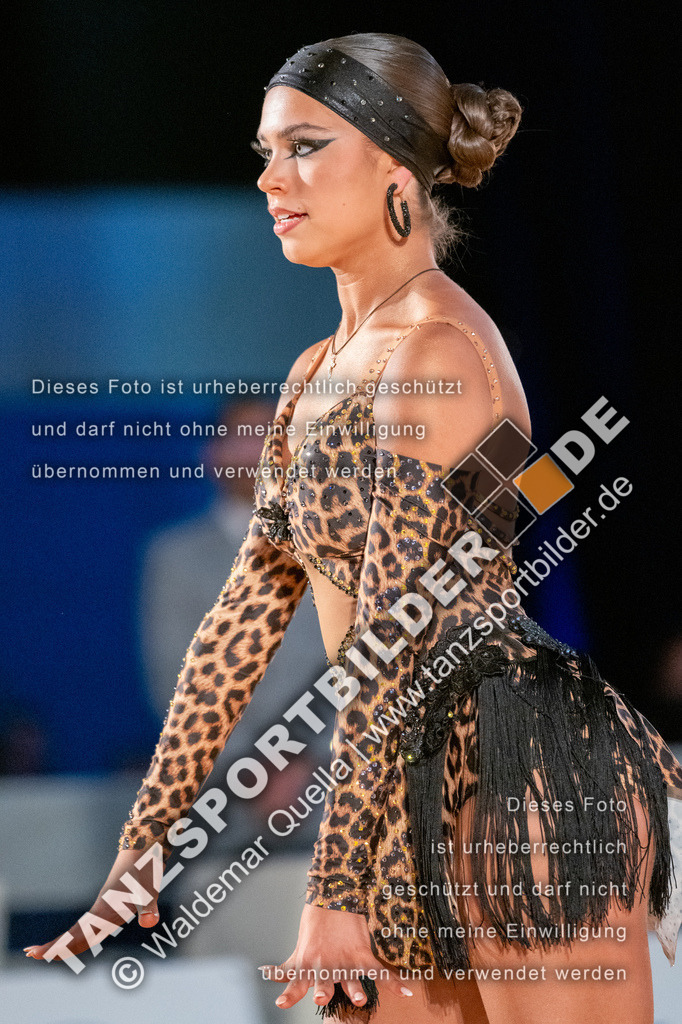 20250504-00424 | Hier finden Sie Tanz Bilder vom Latein und Standard Formationen tanzen. Sportbilder vom Tanzsport. Schöne Fotos und von Weltmeisterschaft, Europameisterschaft, Bundesliga, Regionalliga, Oberliga und Landesliga sowie von GOC Stuttgart, DanceComp, WM Bremen