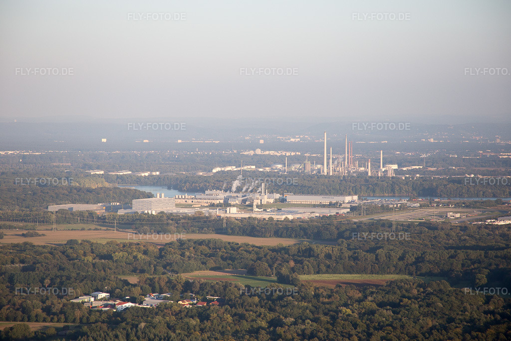 Luftbild: Industriegebiet Oberwald von Westen in Wörth am Rhein im Bundesland Rheinland-Pfalz in Deutschland. Foto: IMG_073167.jpg vom 23.09.2014 durch Werner Riehm/FLY-FOTO.de