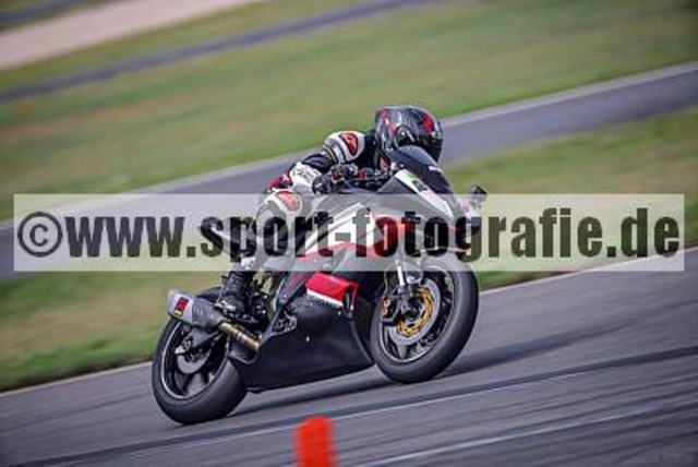 pube1427 | Professionelle Fotos von Sportveranstaltungen, aber auch Hochzeiten und anderen Events. - Realisiert mit Pictrs.com