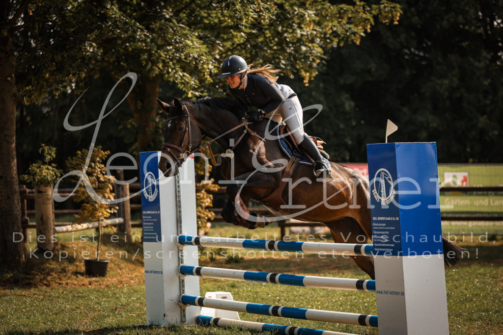 13.FrPfA00135 | Leoni Ertmer Photography - Realisiert mit Pictrs.com