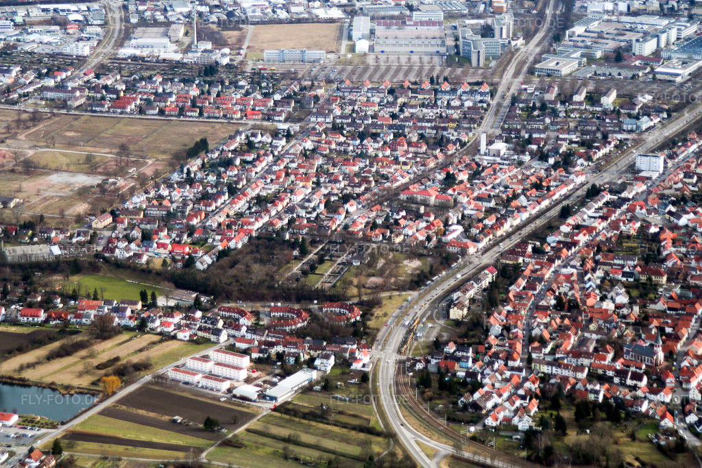 Luftbild: Ortsansicht von Westen im Ortsteil Knielingen in Karlsruhe im Bundesland Baden-Württemberg in Deutschland. Foto: IMG_1067.jpg vom 19.02.2006 durch Werner Riehm/FLY-FOTO.de
