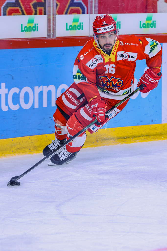 09112025_EHCB vs HCD_wb-3569 | Sportbilder, Sportfotograf, Hochzeits- und Eventfotografin, Flugshows, Portraits und Tiershooting, Aviation, Downhill, Nationalleague, Swissleague, International