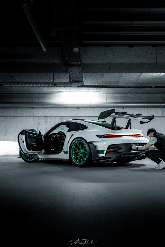 911 Porsche 911 GT3 RS | Entdecken Sie die faszinierende Welt von Alexander Tschuncky Arts: Kreative Fotografie, atemberaubende Automobilkunst und hochwertiger Bilderdruck. Lassen Sie sich inspirieren! - Realisiert mit Pictrs.com