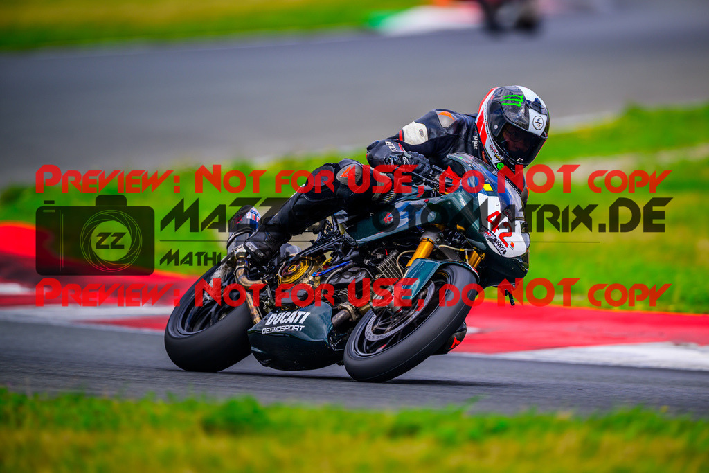 MaZZes_Fotomatrix_20250723_6007705_5870 | ROT